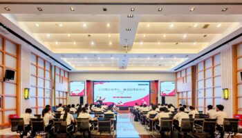 聚焦學習教育，共筑廉潔防線——玉柴物流黨委開展專題黨課暨集體廉潔談話會